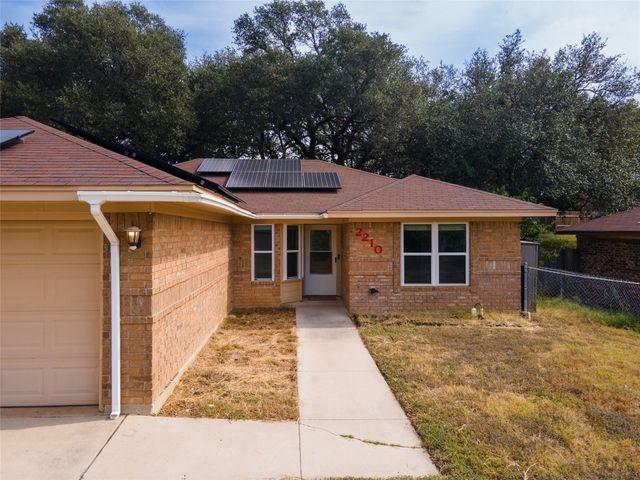 2210 Barry DR, Killeen, TX 76543
