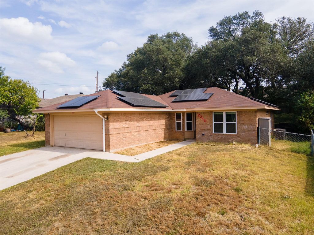 2210 Barry DR, Killeen, TX 76543