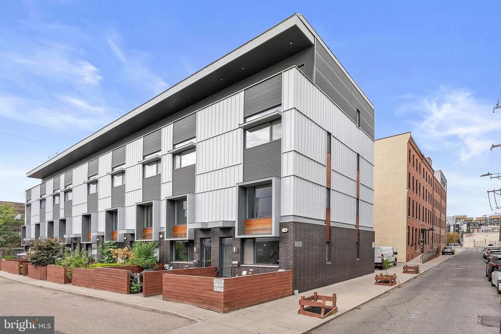 1124 N AMERICAN ST #1, Philadelphia, PA 19123