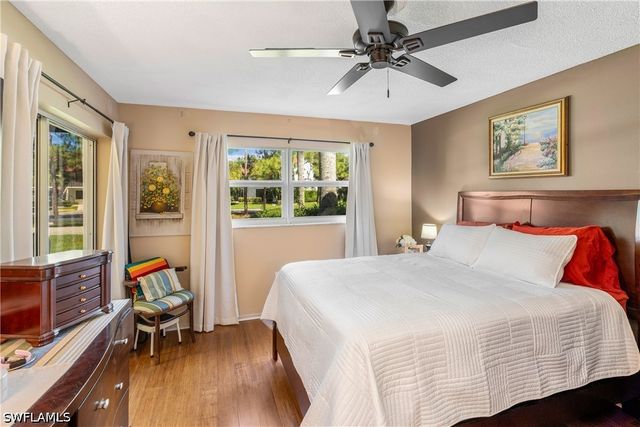 200 Valley Stream DR 4B, Naples, FL 34113