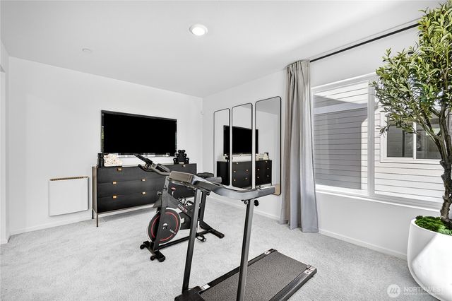 34112 Pinnacle Peak Avenue SE, Black Diamond, WA 98010