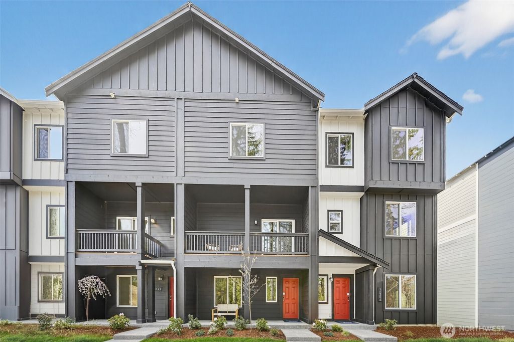 34112 Pinnacle Peak Avenue SE, Black Diamond, WA 98010