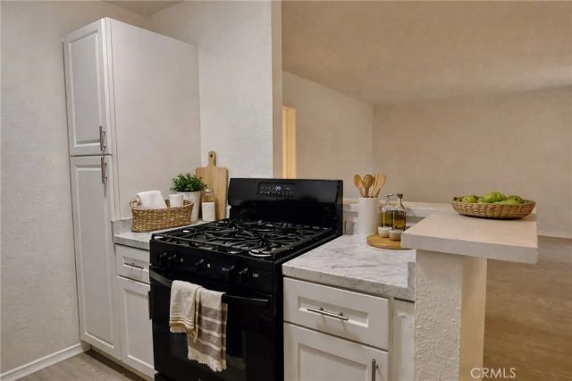 1810 W Sallie 7, Anaheim, CA 92804