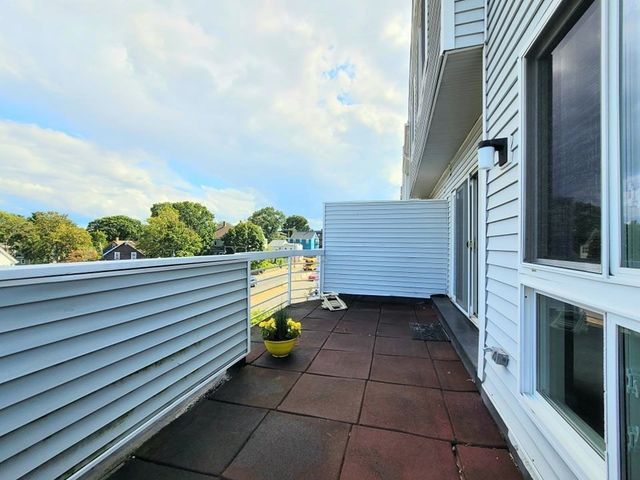 391 Hyde Park Ave 206, Boston, MA 02131