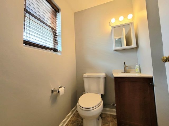 391 Hyde Park Ave 206, Boston, MA 02131