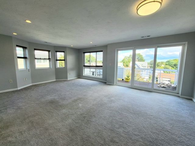 391 Hyde Park Ave 206, Boston, MA 02131