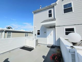 391 Hyde Park Ave 206, Boston, MA 02131