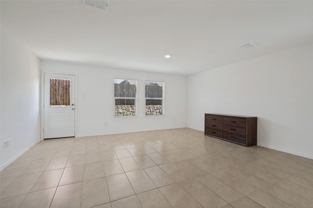 14045 Ilderton Street, Pilot Point, TX 76258