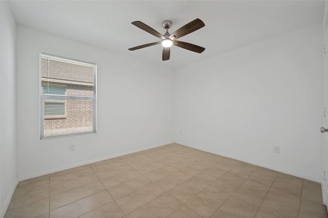 14045 Ilderton Street, Pilot Point, TX 76258