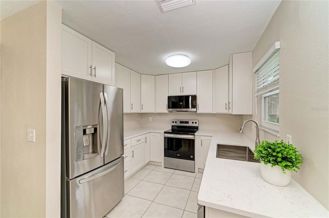 4502 33RD AVENUE W, Bradenton, FL 34209