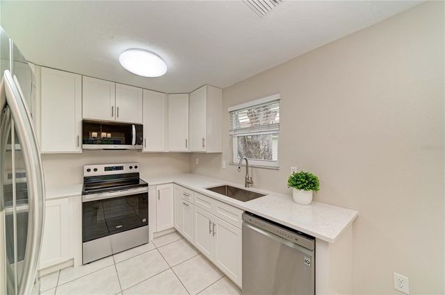 4502 33RD AVENUE W, Bradenton, FL 34209