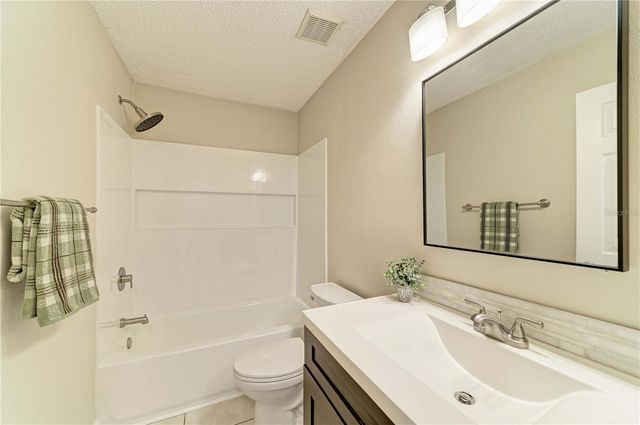 4502 33RD AVENUE W, Bradenton, FL 34209