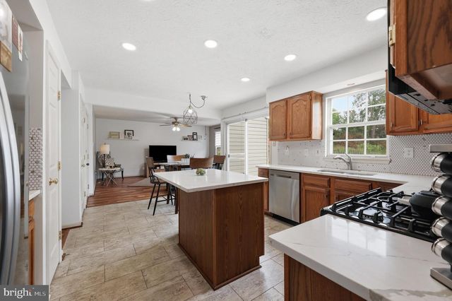 9059 ALLINGTON MANOR CIR W, Frederick, MD 21703