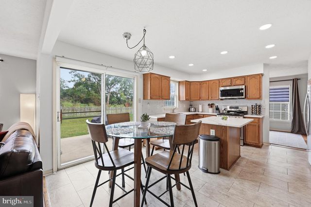 9059 ALLINGTON MANOR CIR W, Frederick, MD 21703