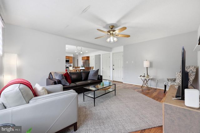 9059 ALLINGTON MANOR CIR W, Frederick, MD 21703