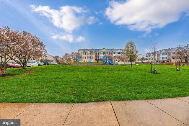 9059 ALLINGTON MANOR CIR W, Frederick, MD 21703