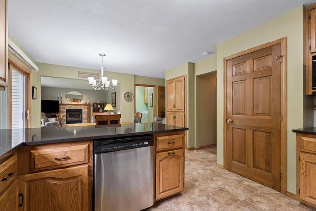 33 PHEASANT COURT, Appleton, WI 54915