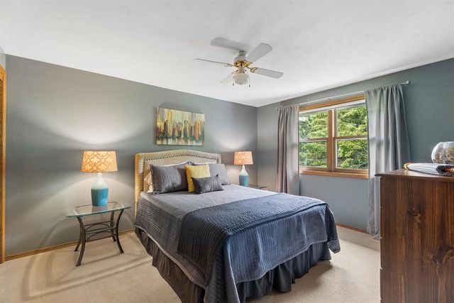 33 PHEASANT COURT, Appleton, WI 54915