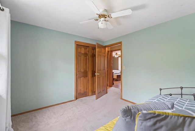 33 PHEASANT COURT, Appleton, WI 54915