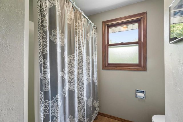 33 PHEASANT COURT, Appleton, WI 54915