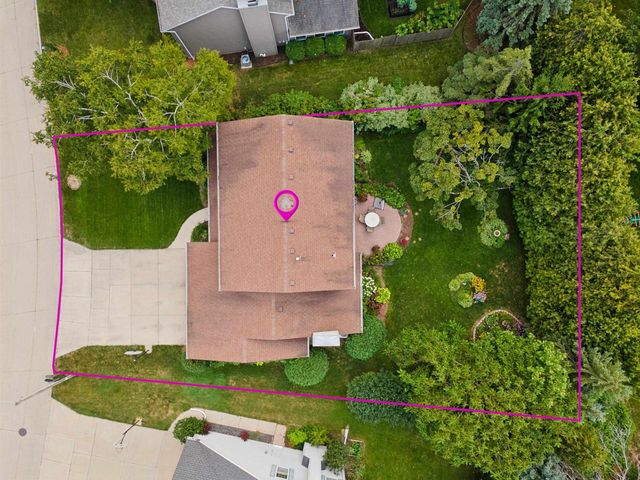 33 PHEASANT COURT, Appleton, WI 54915