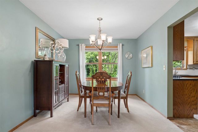 33 PHEASANT COURT, Appleton, WI 54915