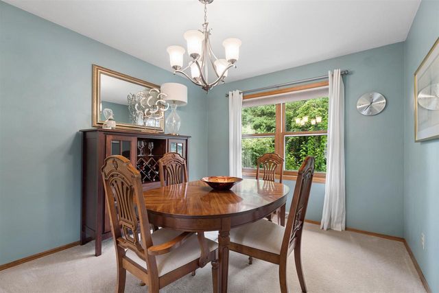 33 PHEASANT COURT, Appleton, WI 54915