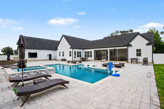 3072 Wildhorse Circle, Conway, SC 29526