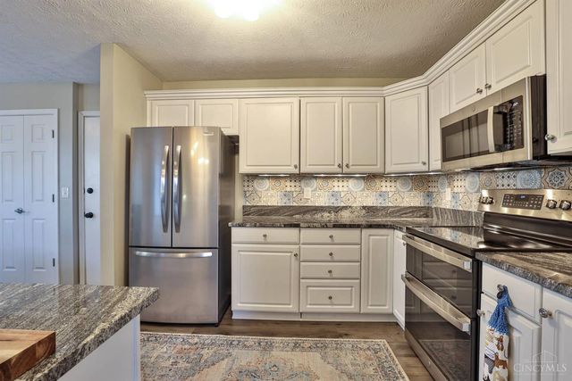 6725 Ridgefield Court, Mason, OH 45040