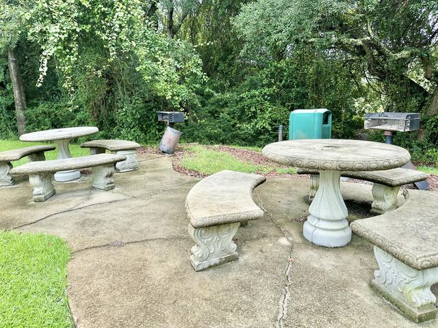 4274 Calinda Lane 243, Niceville, FL 32578