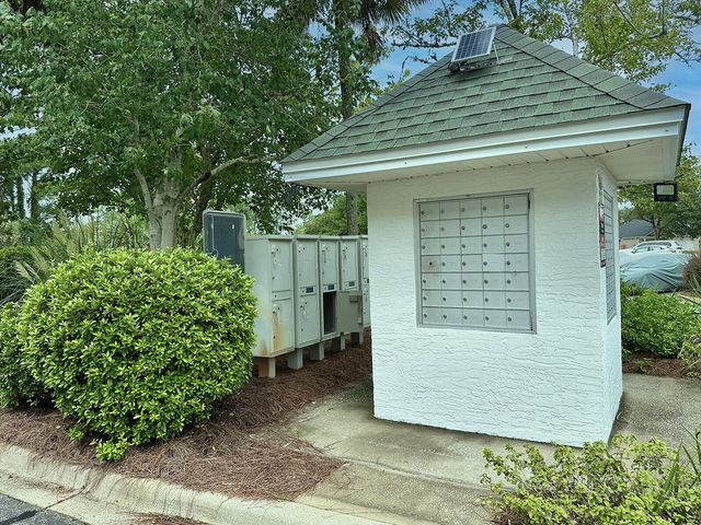 4274 Calinda Lane 243, Niceville, FL 32578