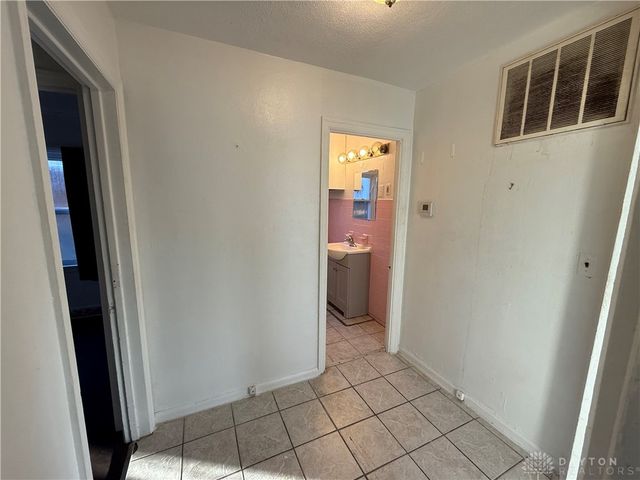 615 Circle Road, Dayton, OH 45417