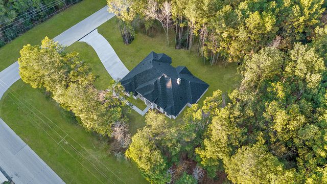 104 Inscription Lane, Huntsville, TX 77340