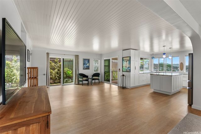 1312 Aupapaohe Street, Kailua, HI 96734