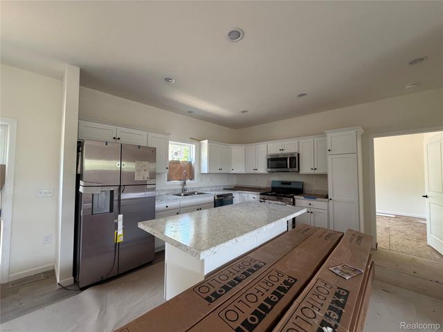 31450 Beverly Road, Wayne, MI 48174
