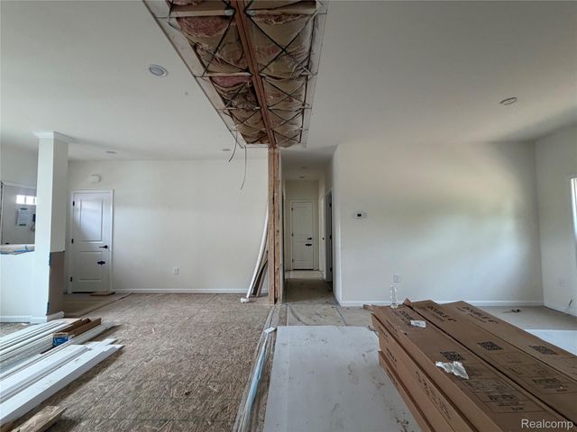 31450 Beverly Road, Wayne, MI 48174