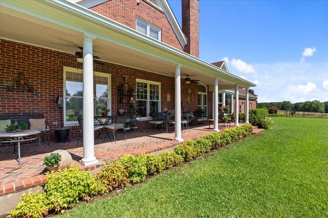502 County Road 42520, Paris, TX 75462