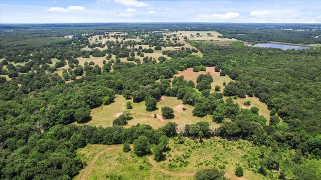 502 County Road 42520, Paris, TX 75462