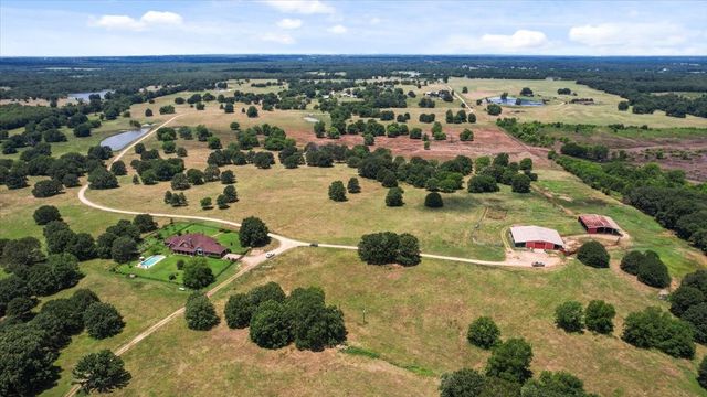 502 County Road 42520, Paris, TX 75462