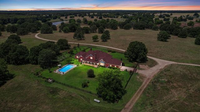 502 County Road 42520, Paris, TX 75462