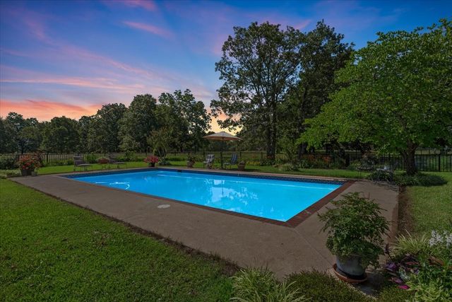 502 County Road 42520, Paris, TX 75462