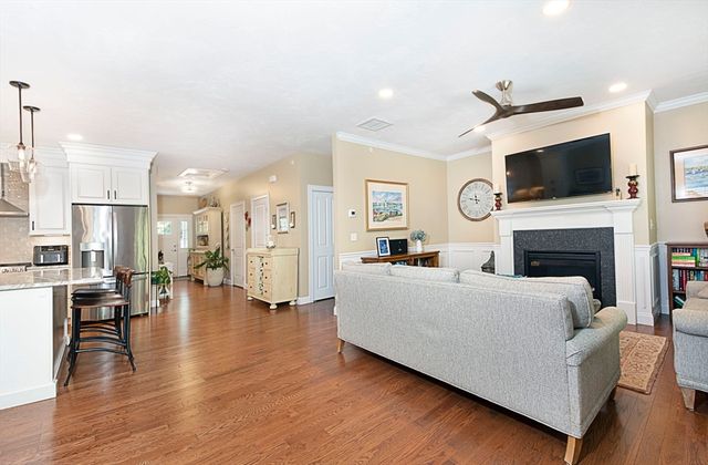 5 Abby Ln 5, Shrewsbury, MA 01545
