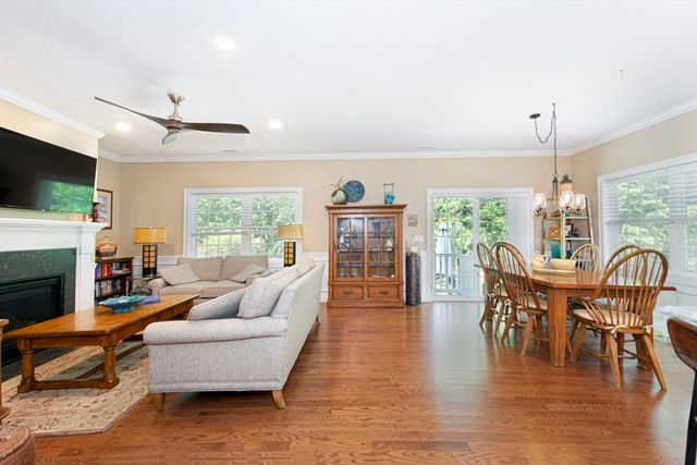 5 Abby Ln 5, Shrewsbury, MA 01545