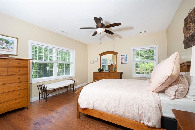 5 Abby Ln 5, Shrewsbury, MA 01545
