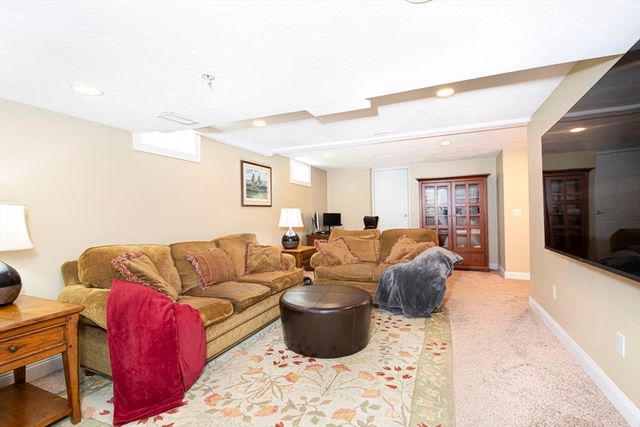 5 Abby Ln 5, Shrewsbury, MA 01545