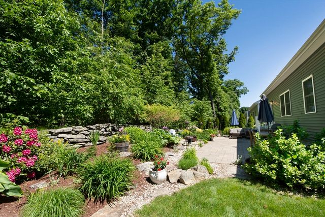 5 Abby Ln 5, Shrewsbury, MA 01545