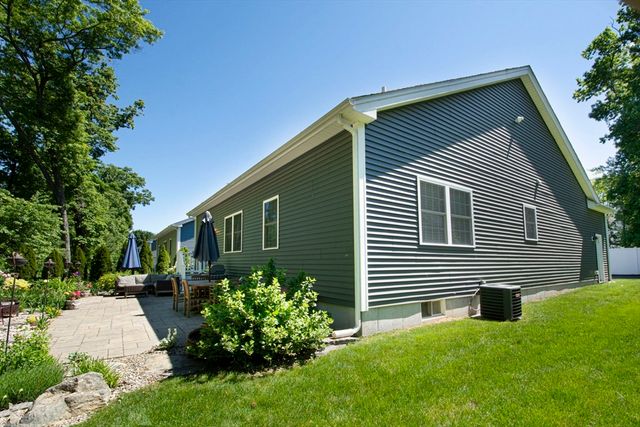 5 Abby Ln 5, Shrewsbury, MA 01545