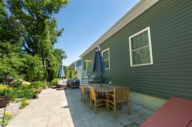 5 Abby Ln 5, Shrewsbury, MA 01545