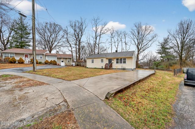 309 Summit Ct, Louisville, KY 40243