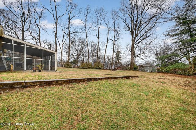 309 Summit Ct, Louisville, KY 40243